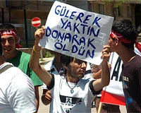 BBP'den çirkin pankarta suç duyurusu
