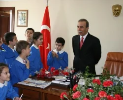Bir 'sıra dışı' polis müdürü; Hanefi Avcı