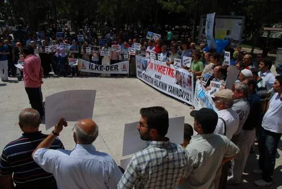 Çin'e Bursa ve Çorum'dan lanet!