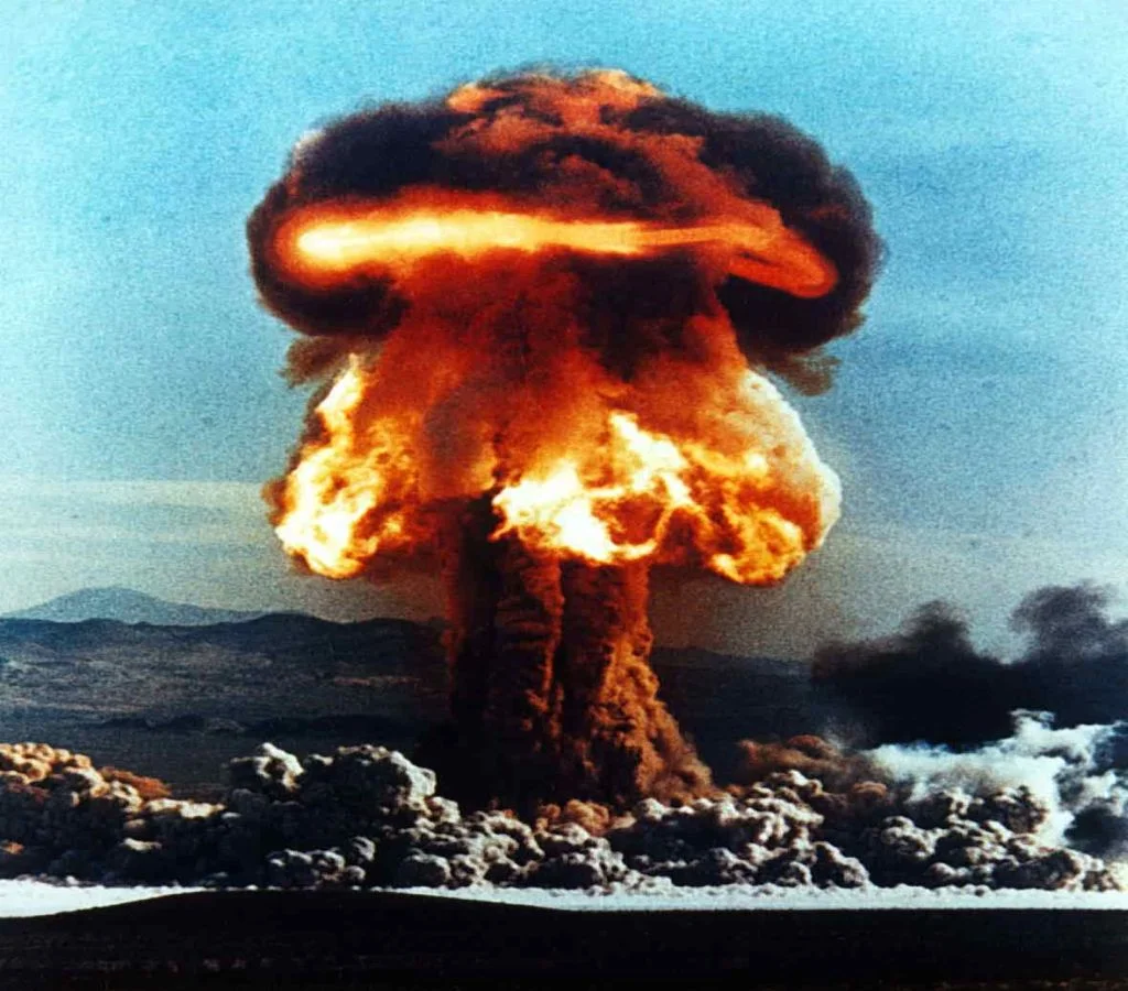 İran 6 ay içinde atom bombası yapabilir!