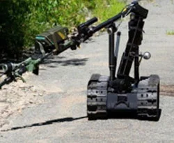 İranlı mucitten mayın arama keşif robotu