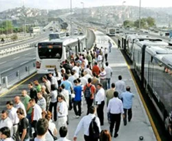 İstanbullular'a metrobüs müjdesi
