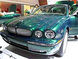 Jaguar 100 kişiyi işten çıkardı