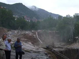 Kastamonu'da 15 köy yolu kapandı