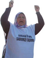 Kocaeli'nde deprem konutu protestosu