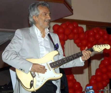 Kurtuluş Türkgüven öldü