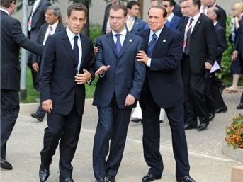 Medvedev zilzurna şarhoş yakalandı