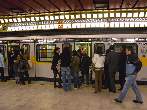 Milano metrosu Faşistlere emanet