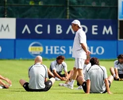 Mustafa Denizli Batuhan'ı sildi