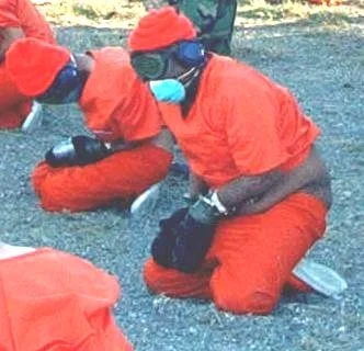 Obama Guantanamo'da çark etti