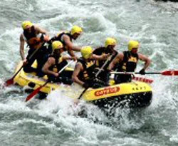 Rize'de rafting heyecanı