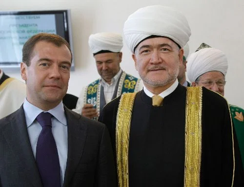 Rus liderden cami ziyareti