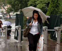 Samsun'da sağanak yağış etkili oldu