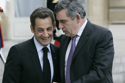 Sarkozy ve Brown'dan İran'a karşı ortak tavır
