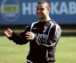 Tello Demirören'i çılgına çevirdi