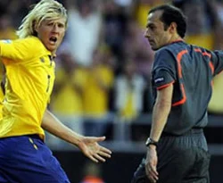 UEFA'dan Çakır ve Dereli'ye yeni görev