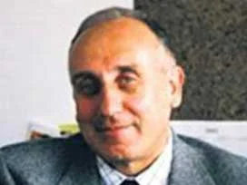YÖK üyesi Şenses'ten karara tepki