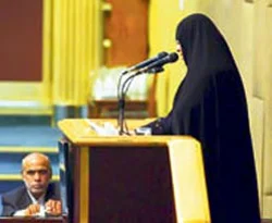 Ahmedinejad'dan kadın bakan sürprizi