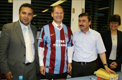 Alman bakana Trabzonspor forması