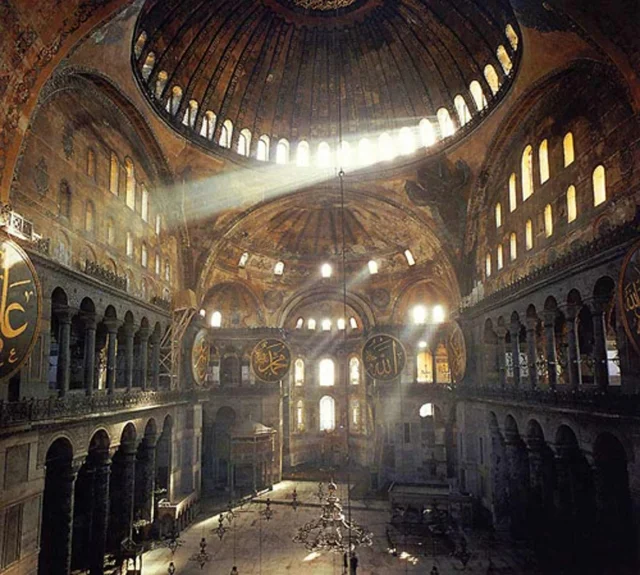 Ayasofya'nın 1700 yıllık sırları ortaya çıkıyor!