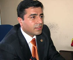 Demirtaş: MHP, sert muhalefet yürütüyor