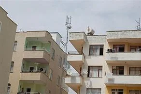 Gazi mahallesinde baz istasyonu gerilimi