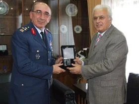 Generalden YAŞ sonrası sürpriz istifa