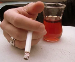 İftarda üst üste sigara içmeyin