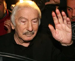 İlhan Selçuk'un parmağı ortaya çıktı