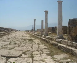 Leodikya'da Medeniyet İzler