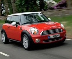 Mini Cooper 50 yaşında