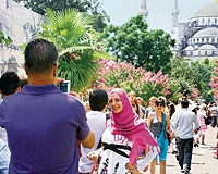 'One minute' dedik, Araplar geliyor...