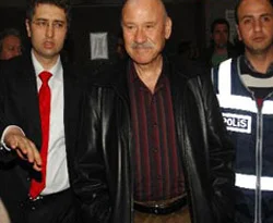 Özbek'in sendikasında yeni skandal