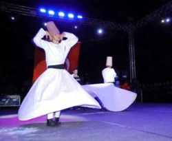 Semazenler büyüledi