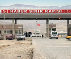 Sınırda araç giriş-çıkış sayısı arttı