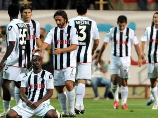Trabzonspor'da kan kaybı sürüyor