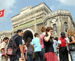 Yurt, burs ve kredi başvuruları bugün