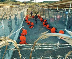 ABD Guantanamo'da çark ediyor