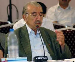 Abdülmelik Fırat hayatını kaybetti