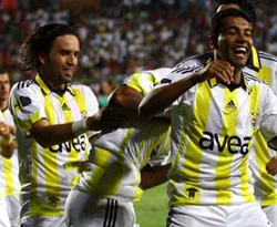Ankaraspor düştü Fener lider oldu