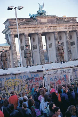 Batı Almanyalılar Berlin Duvarı'nı geri istiyor
