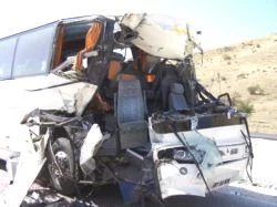 Burdur'da 3 araç birbirine girdi: 1 kişi ölü
