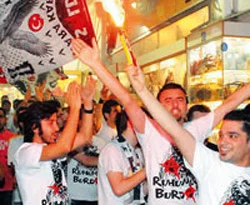 Çarşı, Kartalcell'den konuşacak