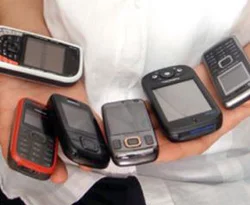 Cep telefonu almak için 6 Ekim'i bekleyin