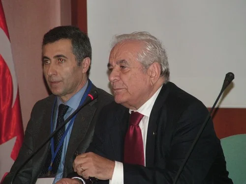CHP neden başarısız oluyor?