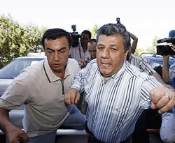 Dinlemeye takılan şok görüşme