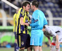 Emre Belözoğlu'na 3 maç ceza