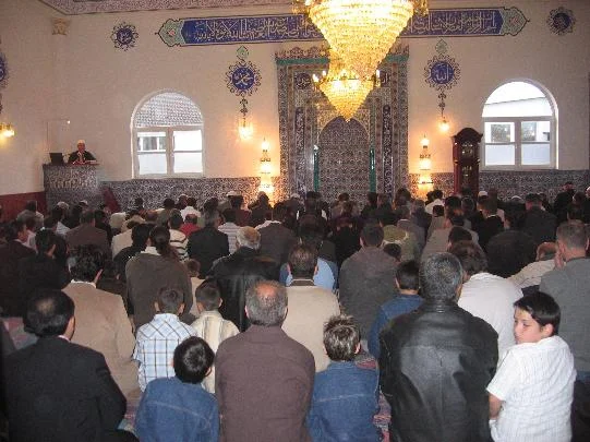 Gurbetçiler bayram adetlerini yaşatıyor