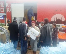 İHH İstanbul ve Tekirdağ'da yaraları sardı