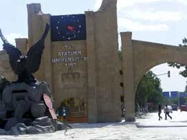 İlahiyatçılar okurken formasyon alabilecek